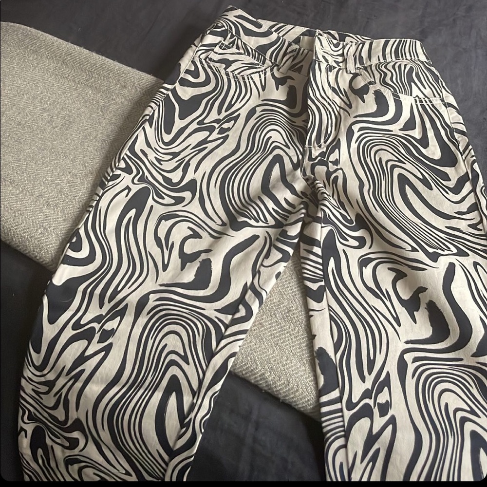 Gorgeous never worn new without tags Paloma wool Kelly pants size 36